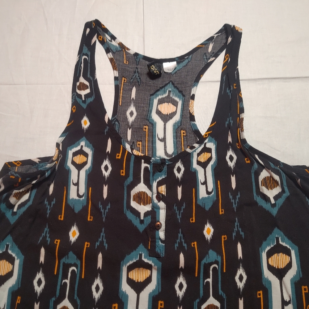 H&M Divided Tank Top Women's 8 Multicolor Geometric Round Neck Sleeveless Shirt - Picture 4 of 12